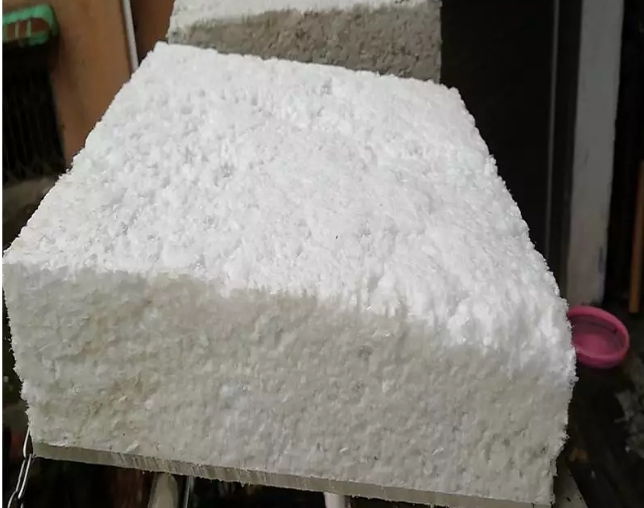 超細(xì)無(wú)機(jī)纖維噴涂綠色建材